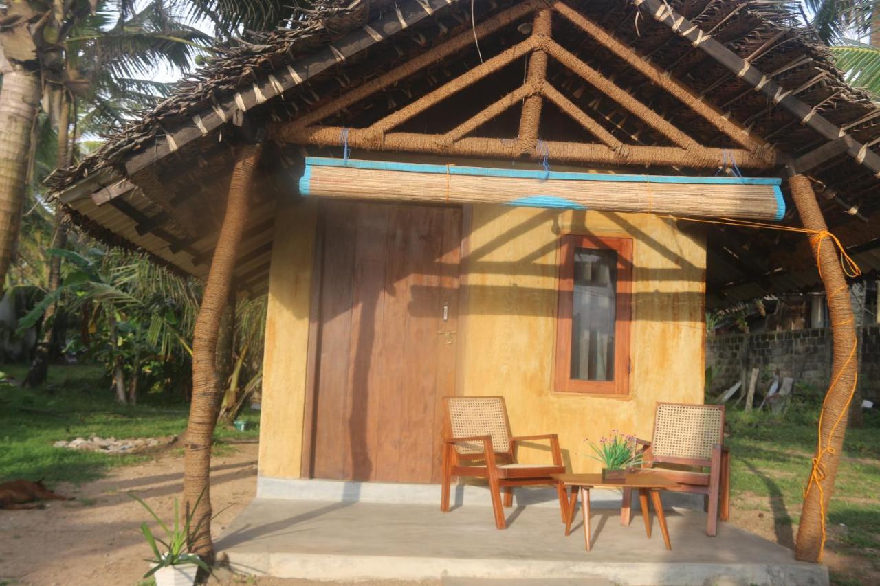 Beach Rip Rap Cabana And Guest Hotel กอลล์ ภายนอก รูปภาพ